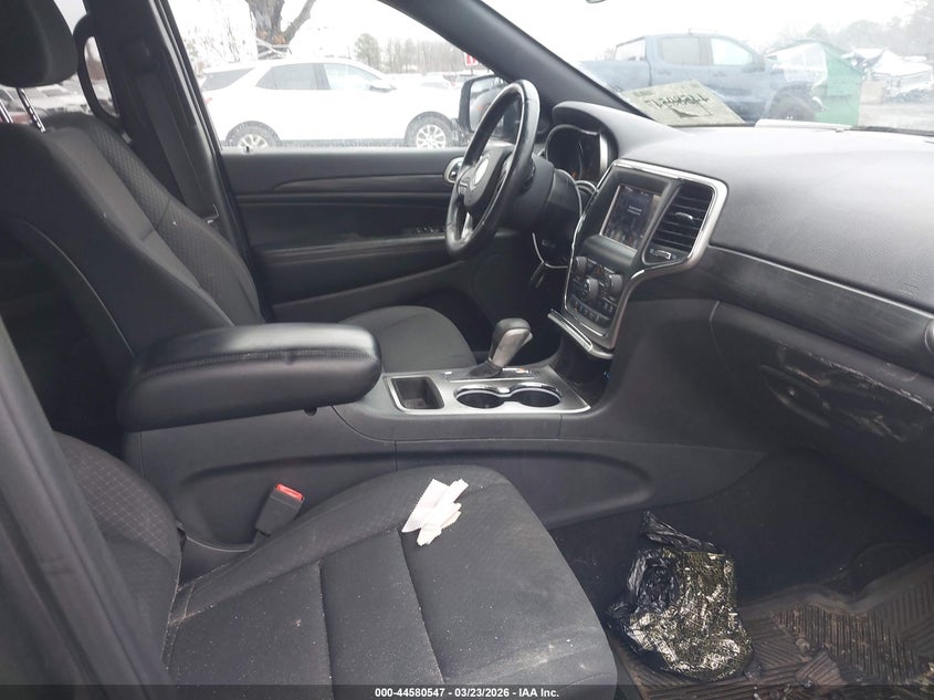 2019 Jeep Grand Cherokee Laredo E 4X4