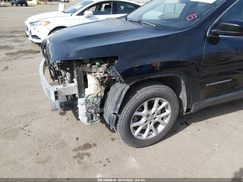 2018 JEEP CHEROKEE auction photo 6