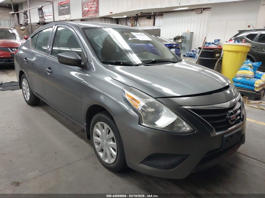 2016 Nissan Versa 1.6 S+