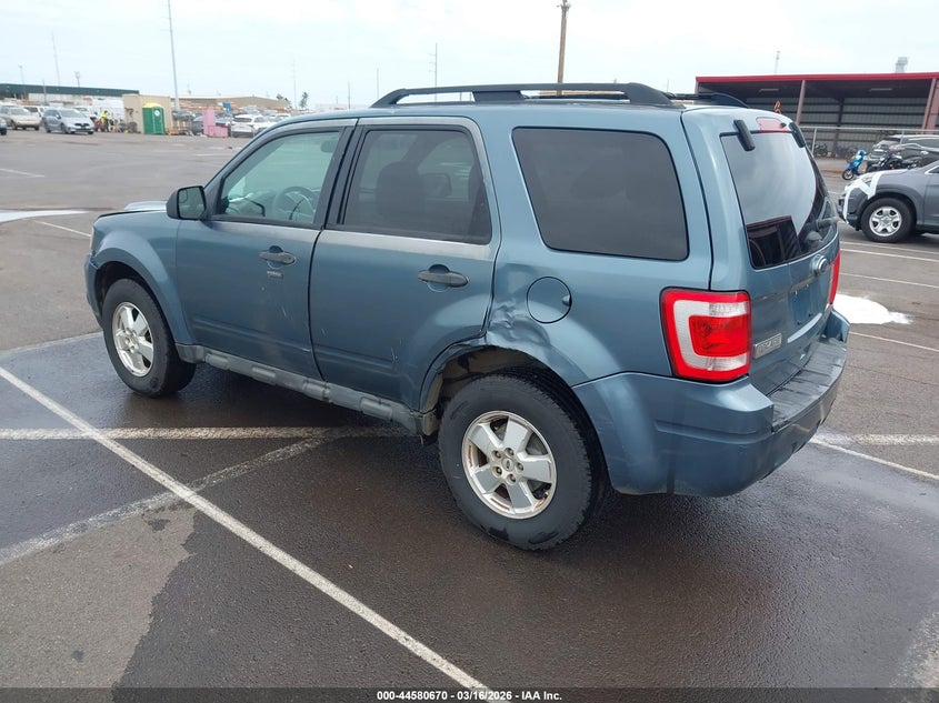 Vin: 1fmcu0d70ckc81827, lot: 45077550, ford escape xlt 20123