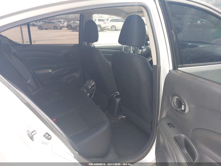 2012 Nissan Versa 1.6 1.6 Sv silver Lot 111044580815 Vin 3N1CN7AP6CL865794