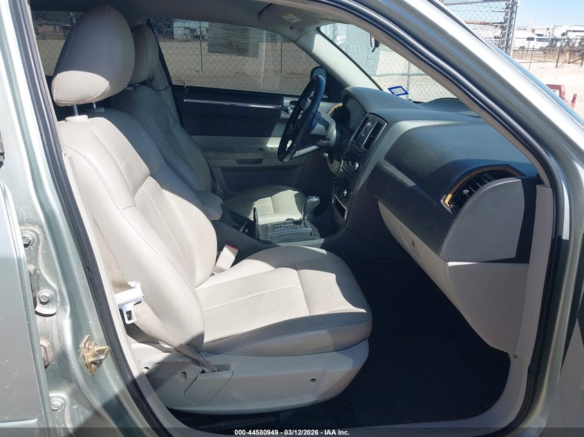 2005 Chrysler 300 Touring