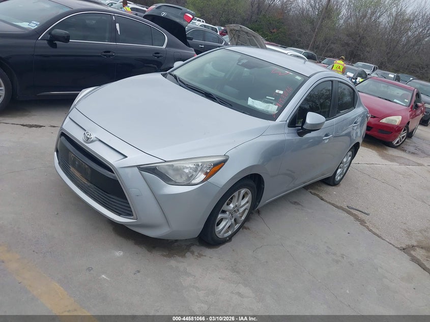 VIN 3MYDLBYV1JY302748 2018 TOYOTA YARIS IA