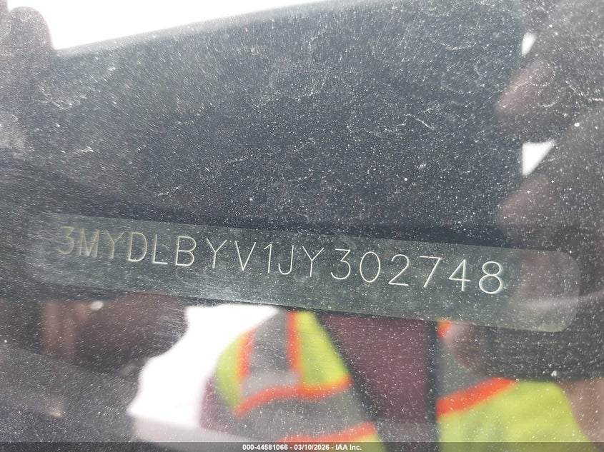 VIN 3MYDLBYV1JY302748 2018 TOYOTA YARIS IA