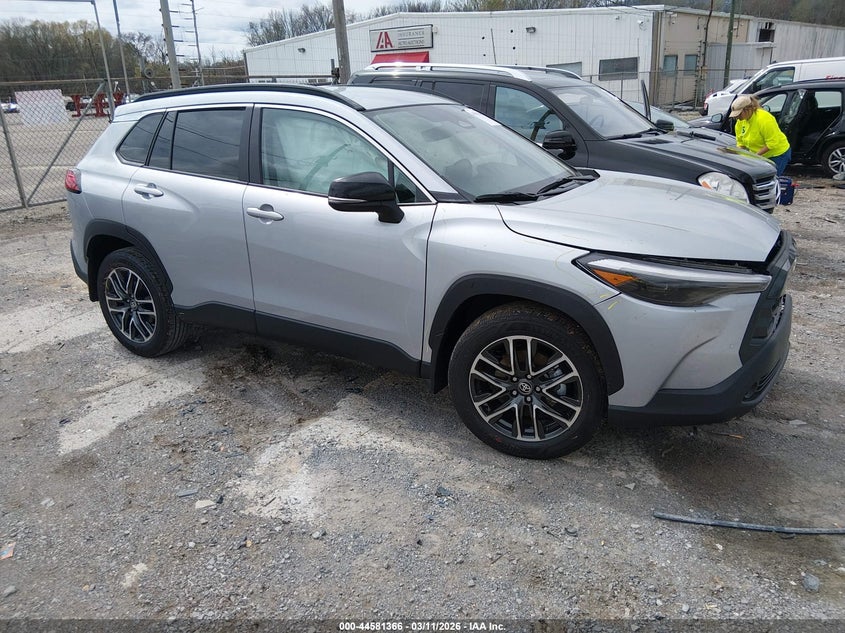 2026 TOYOTA COROLLA CROSS XLE