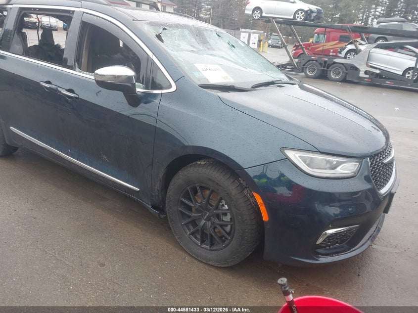 2023 Chrysler Pacifica Hybrid Limited