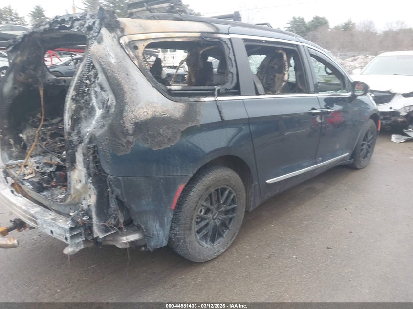 2023 Chrysler Pacifica Hybrid Limited