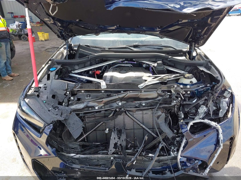 VIN: 5UX33EX07T9311561 2026 BMW X6 XDRIVE40I