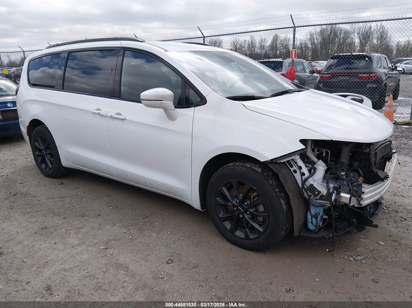 2021 Chrysler Pacifica Touring L Awd