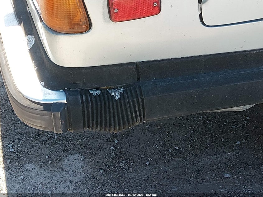 1982 BMW 320 I VIN: WBAAG3305C8052403 Lot: 44581569