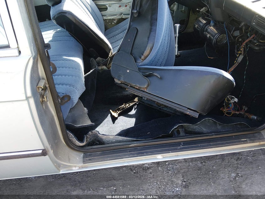 1982 BMW 320 I VIN: WBAAG3305C8052403 Lot: 44581569