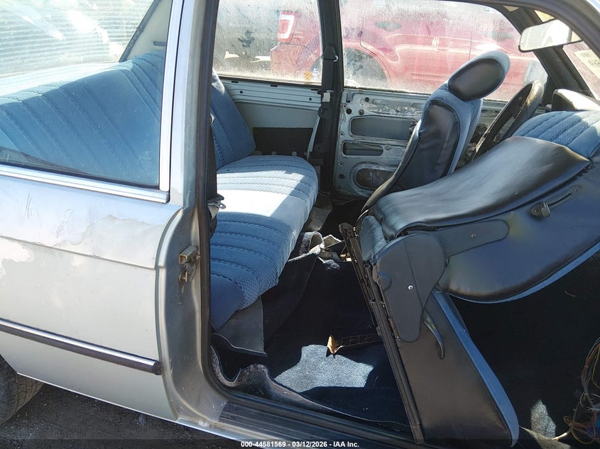 1982 BMW 320 I VIN: WBAAG3305C8052403 Lot: 44581569