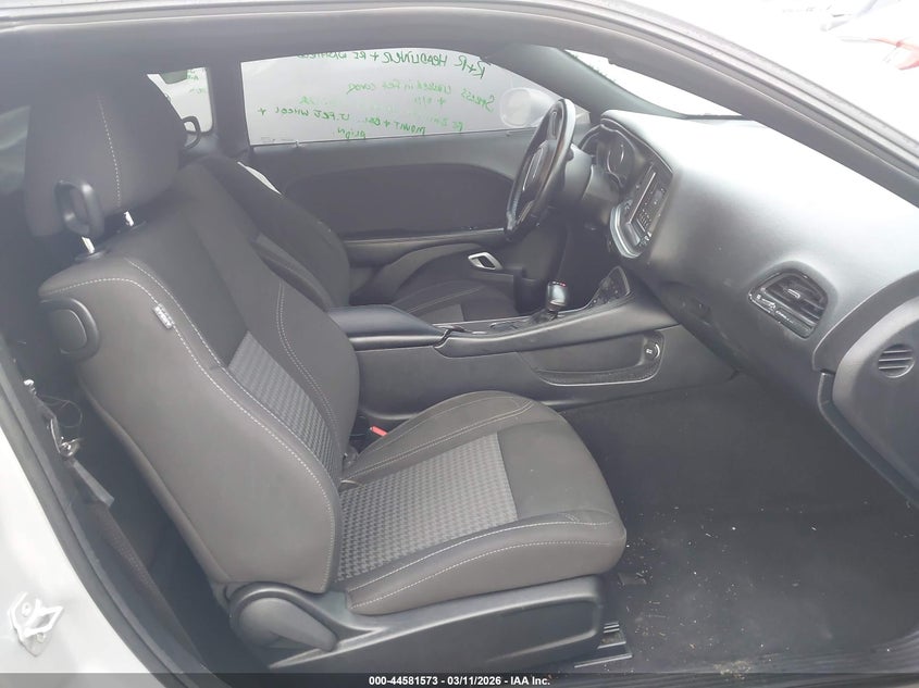 2021 Dodge Challenger Sxt