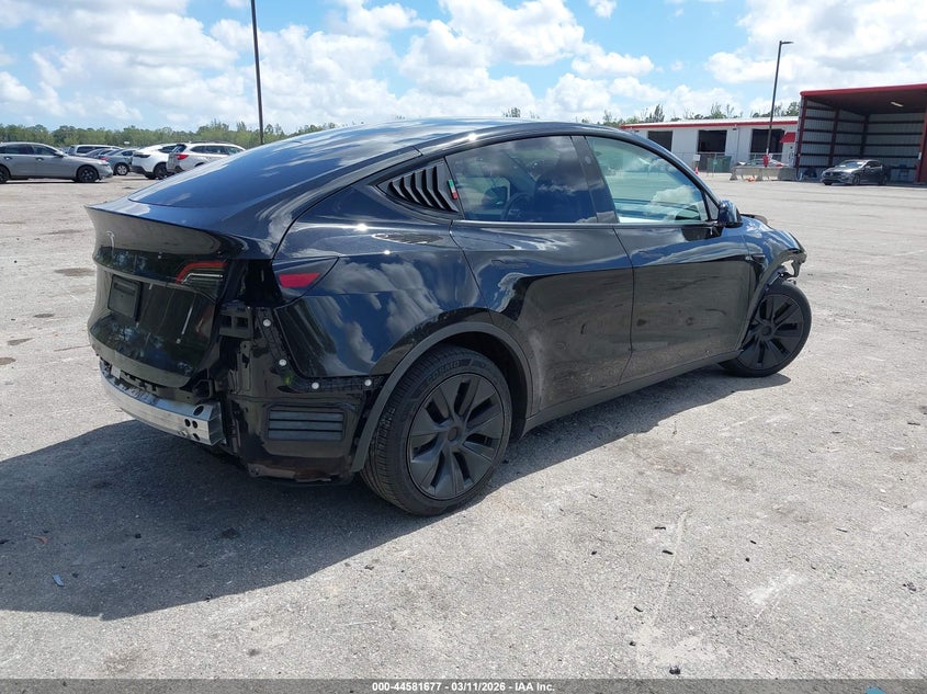 2025 Tesla Model Y Long Range Dual Motor Rear-Wheel Drive