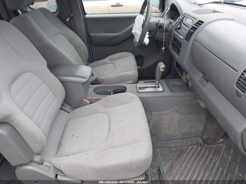 2005 Nissan Frontier Xe