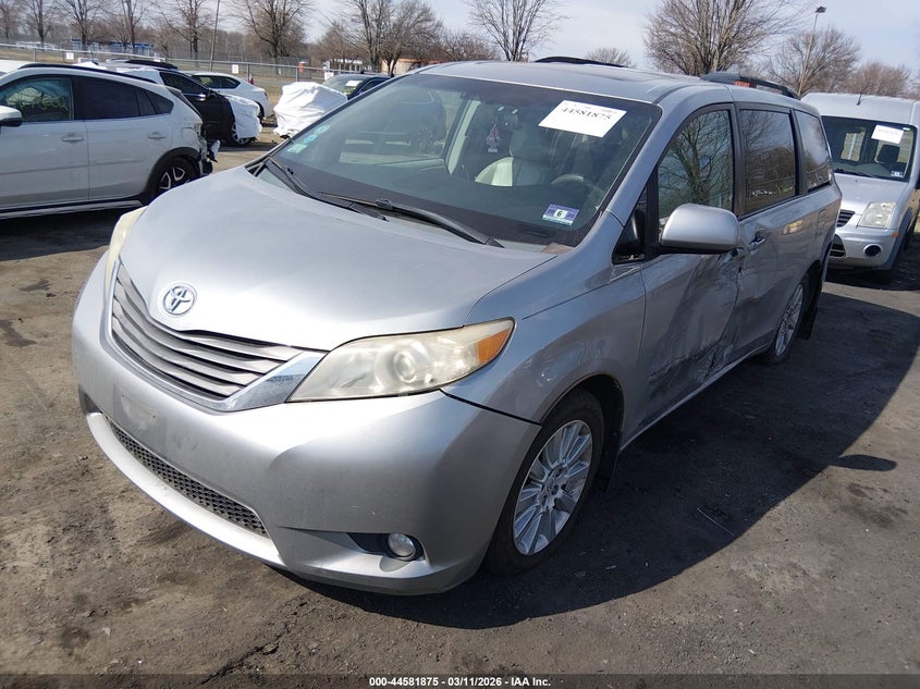 2011 Toyota Sienna Xle