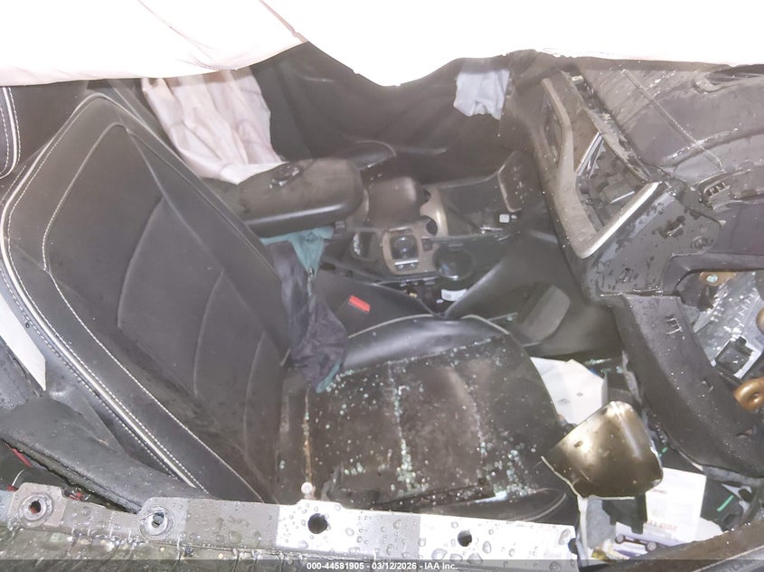 2019 GMC TERRAIN auction photo 5