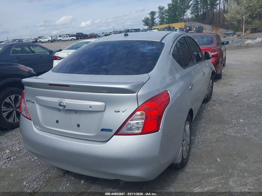 2014 Nissan Versa 1.6 Sv