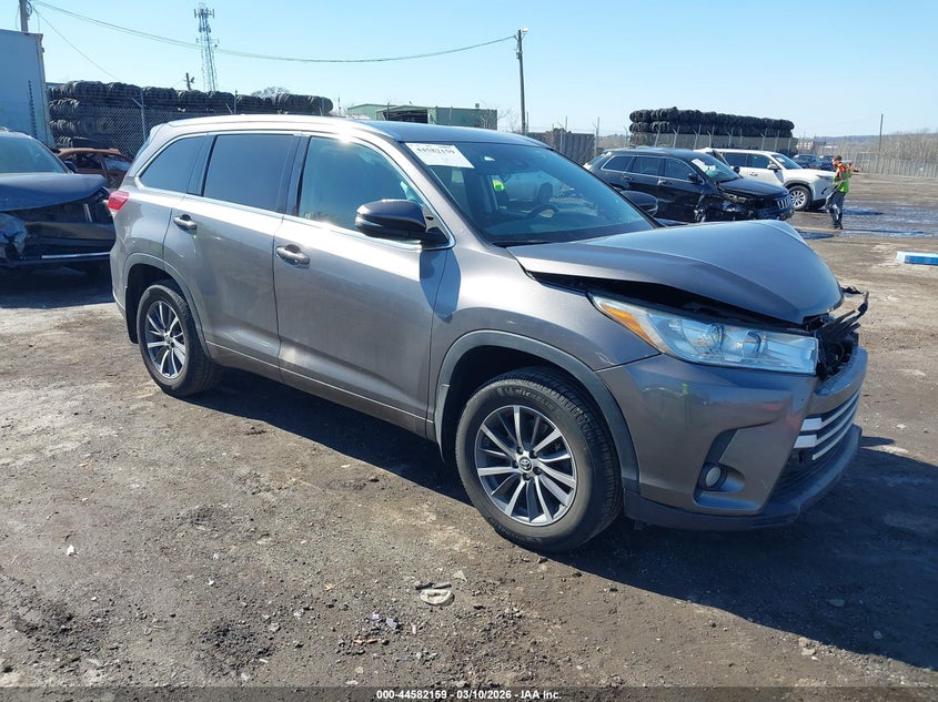2018 Toyota Highlander Xle