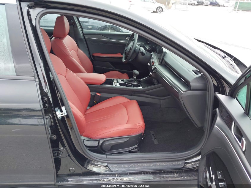 KIA K5 2026 VIN KNAG64J76T5428837