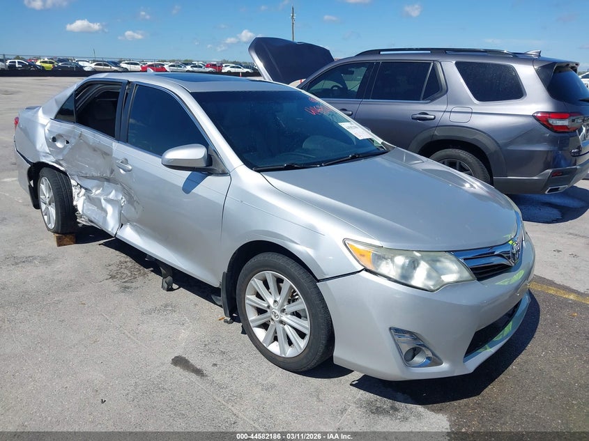 2012 TOYOTA CAMRY XLE V6