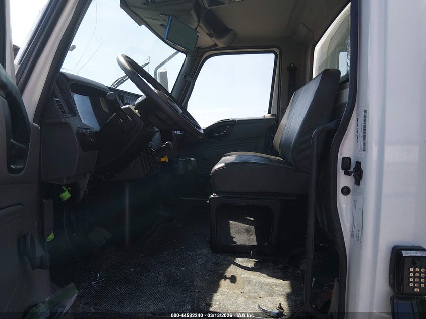 2020 INTERNATIONAL MV auction photo 7