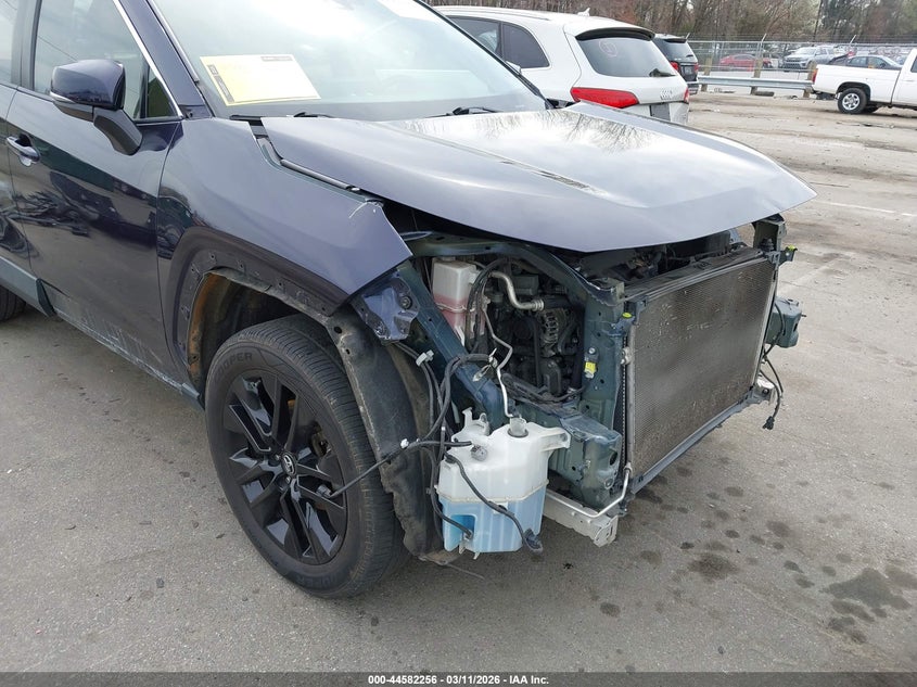 2019 TOYOTA RAV4 auction photo 6