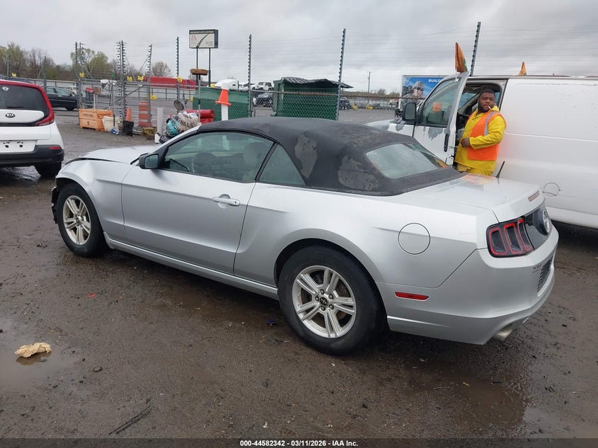 2014 Ford Mustang V6