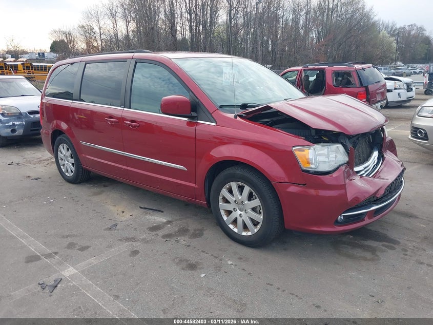 2013 Chrysler Town & Country Touring
