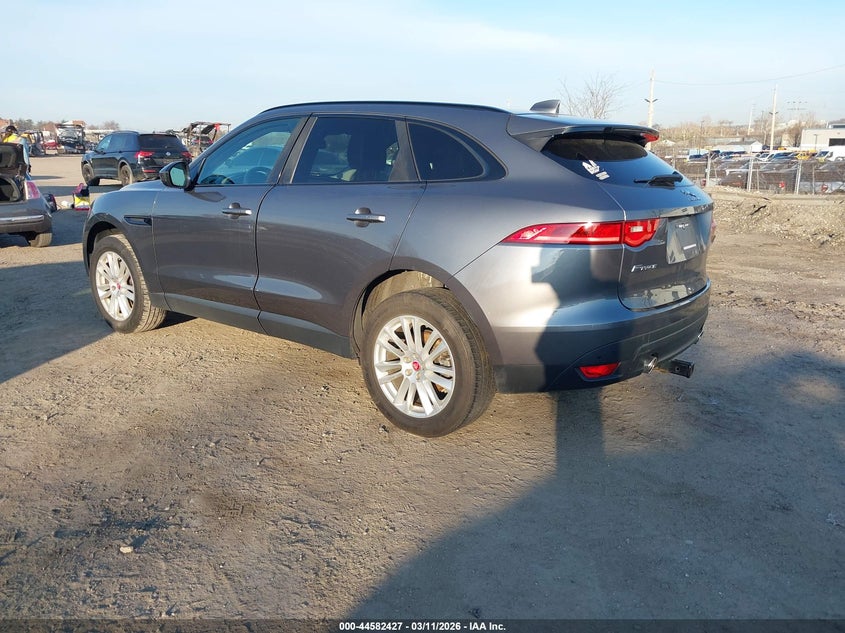 Vin: sadck2gx0ja285854, lot: 45079331, jaguar f-pace 30t prestige 20183
