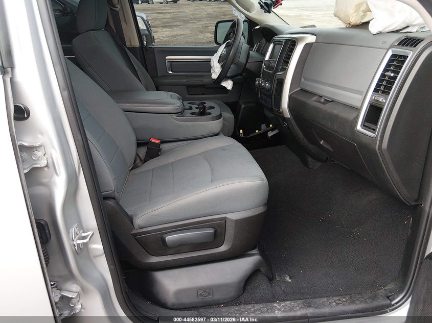 2019 Ram 1500 Classic Slt 4X2 6'4 Box