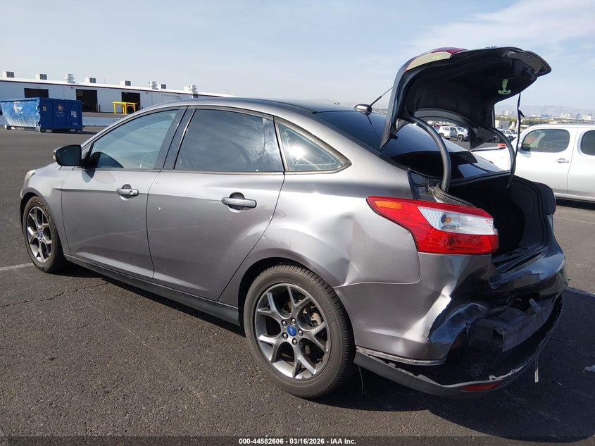 Vin: 1fadp3f29dl201512, lot: 45079510, ford focus se 20133