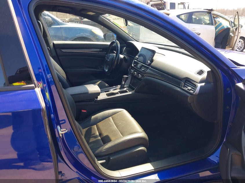 VIN 1HGCV1F3XKA005677 2019 HONDA ACCORD SPORT