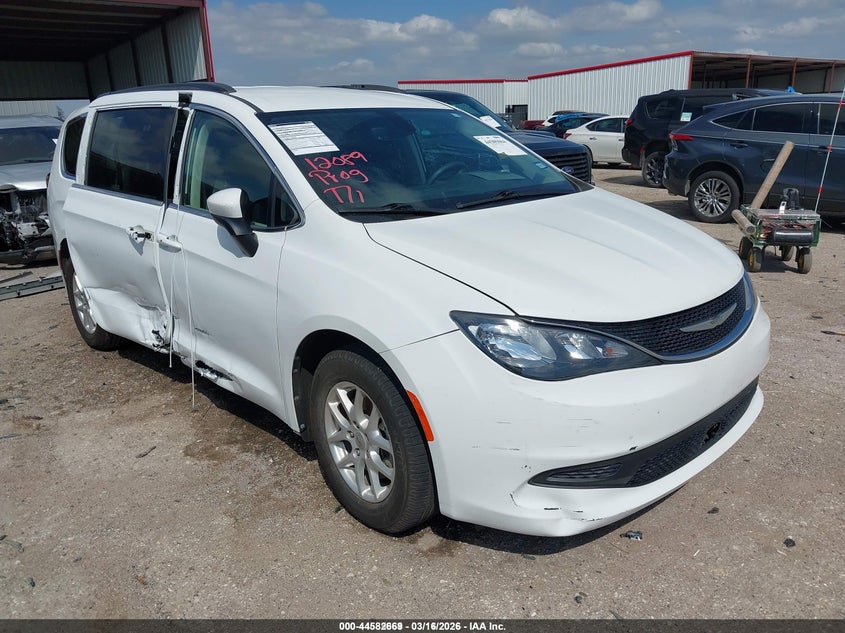 2021 Chrysler Voyager Lxi