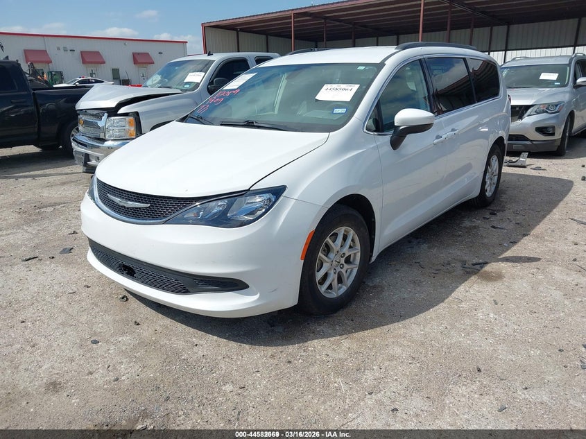 2021 Chrysler Voyager Lxi
