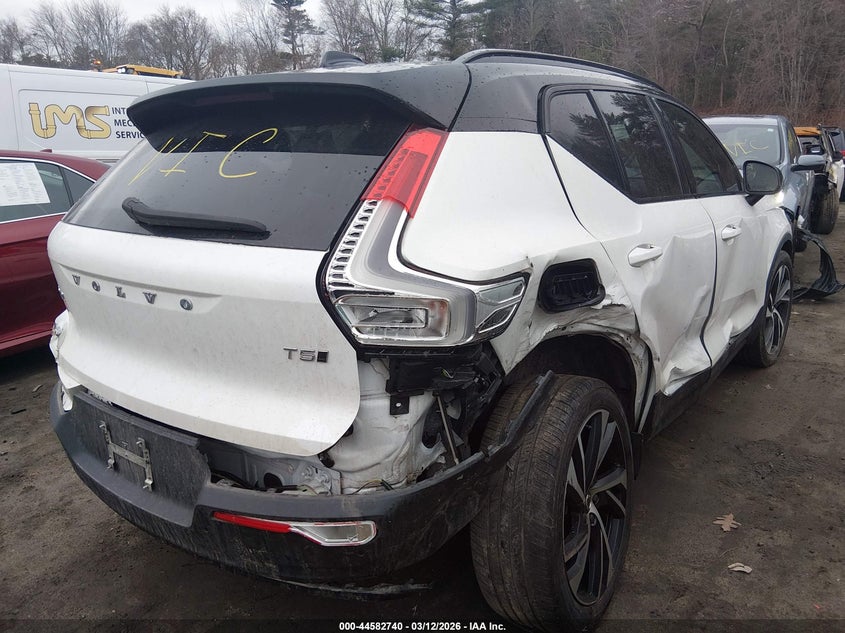 Vin: yv4162um1n2722954, lot: 45079644, volvo xc40 t5 r-design 20224