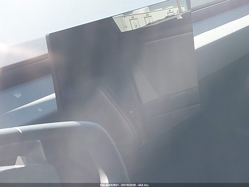 2024 Tesla Cybertruck All-Wheel Drive VIN: 7G2CEHED0RA031055 Lot: 44582941