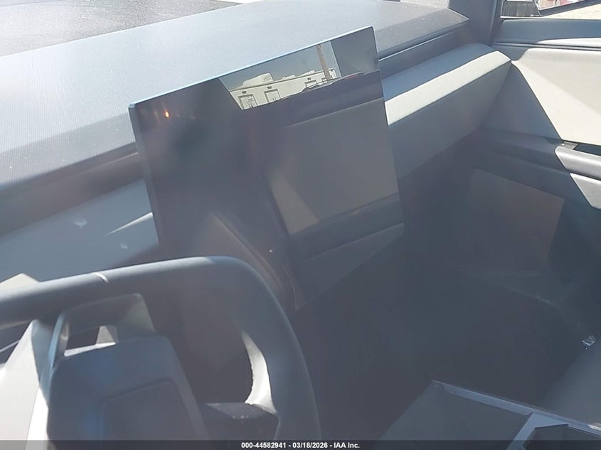 2024 Tesla Cybertruck All-Wheel Drive VIN: 7G2CEHED0RA031055 Lot: 44582941