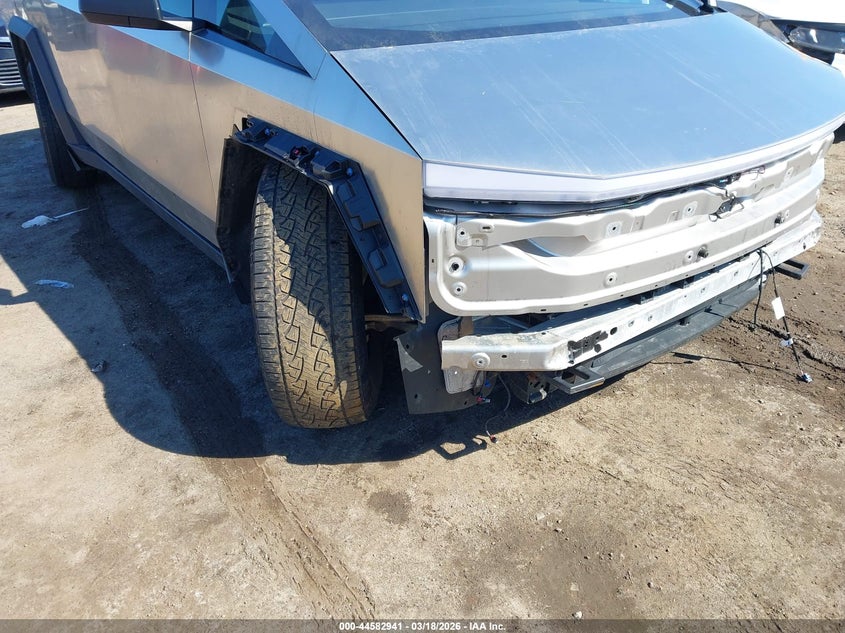 2024 Tesla Cybertruck All-Wheel Drive VIN: 7G2CEHED0RA031055 Lot: 44582941