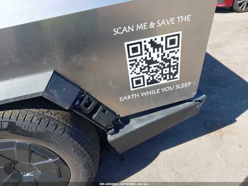 2024 Tesla Cybertruck All-Wheel Drive VIN: 7G2CEHED0RA031055 Lot: 44582941