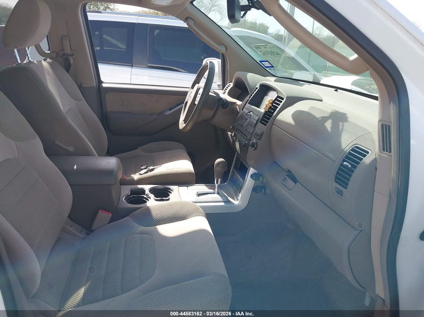 2011 Nissan Pathfinder Sv