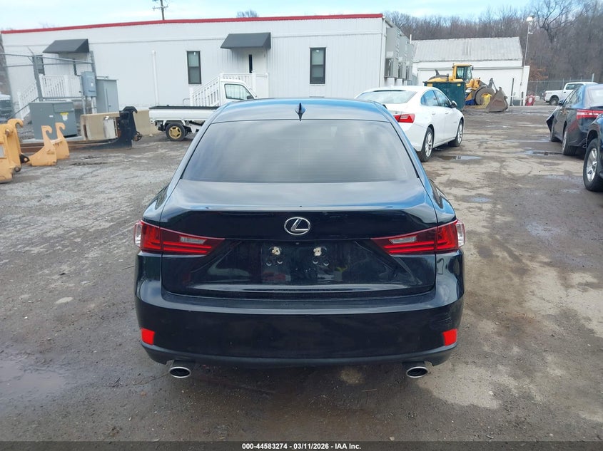 LEXUS IS 300 - zdjęcie 16