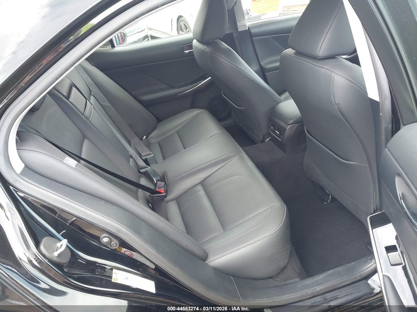 2016 LEXUS IS 300 auction photo 8
