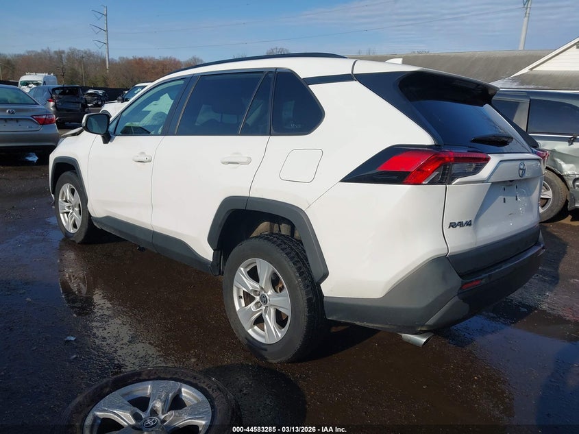 2021 TOYOTA RAV4 auction photo 3