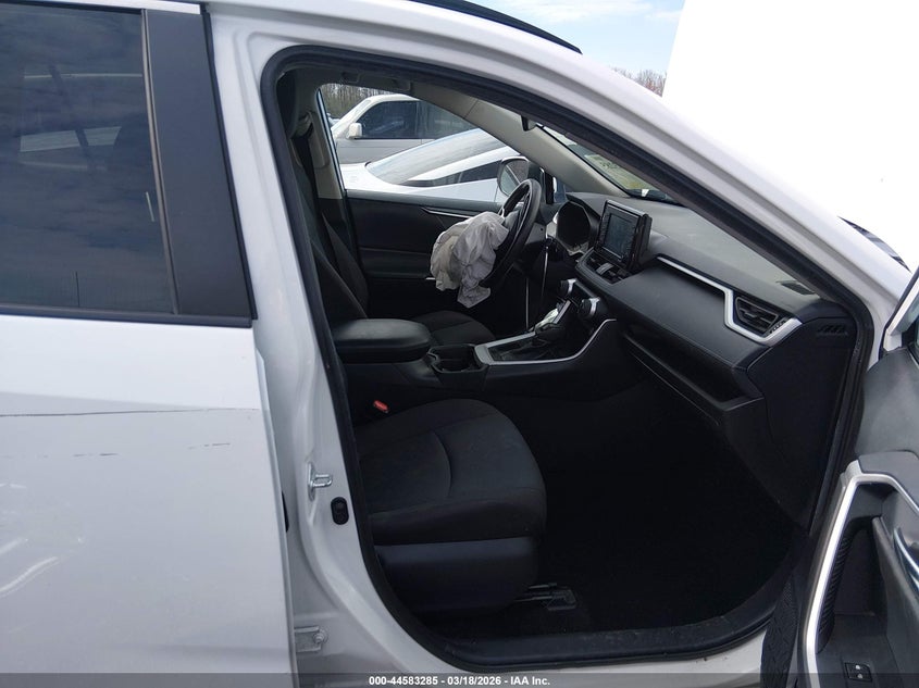 2021 TOYOTA RAV4 auction photo 5