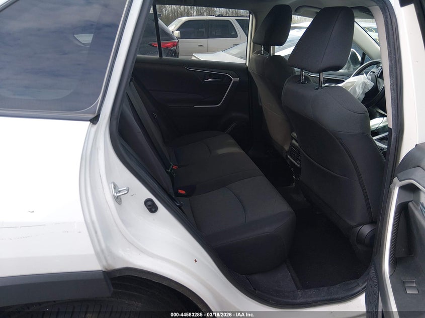 2021 TOYOTA RAV4 auction photo 8