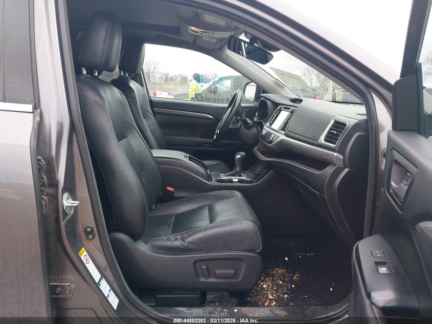 2018 Toyota Highlander Limited Platinum