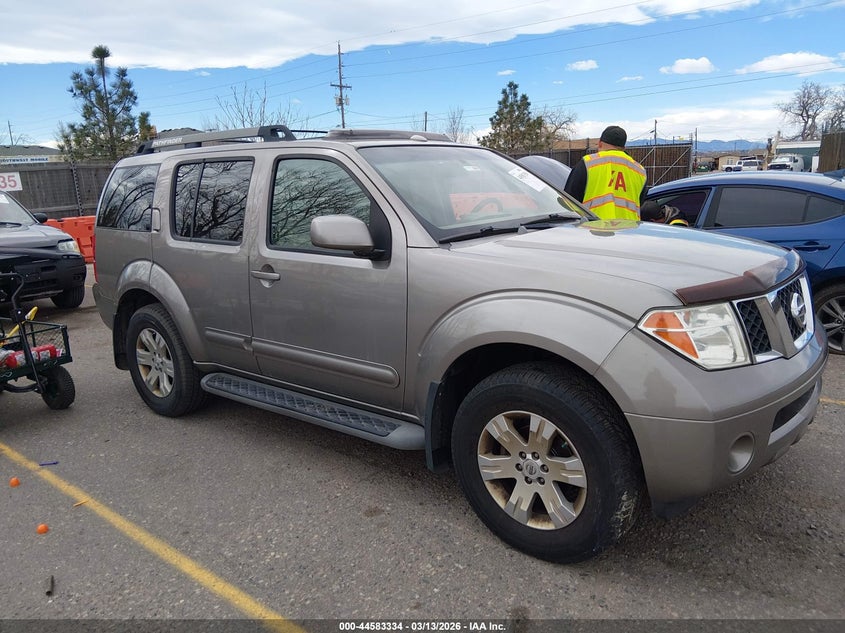 2007 NISSAN PATHFINDER LE