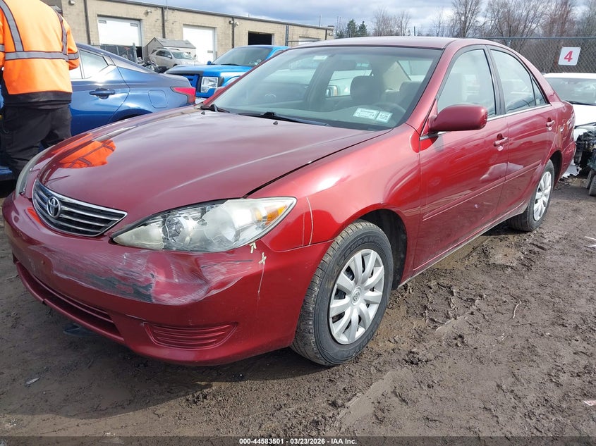 2005 Toyota Camry Le
