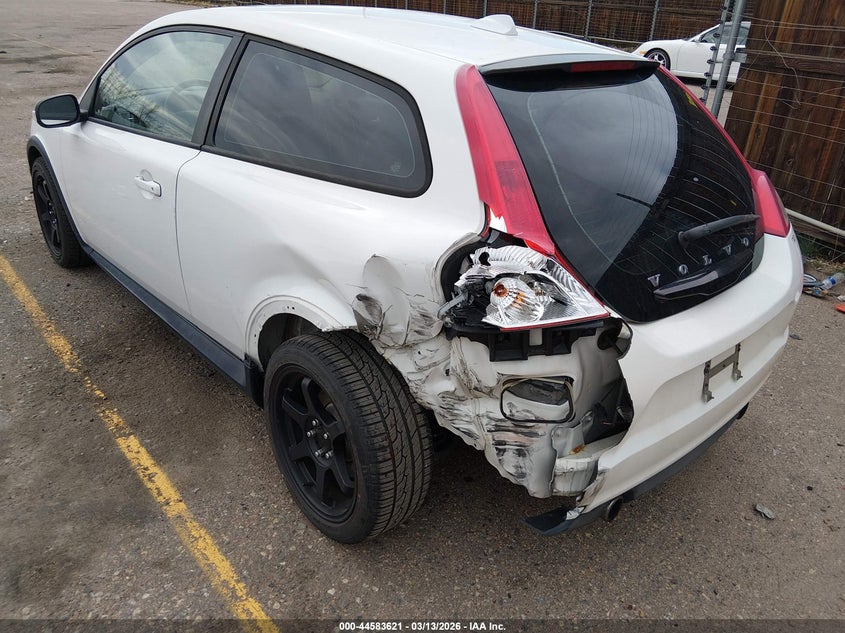 2011 Volvo C30 T5/T5 R-Design VIN: YV1672MK4B2210809 Lot: 44583621